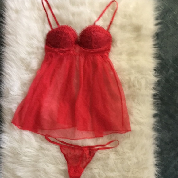 NWT. Unworn. Victoria’s Secret Baby Doll Set - Picture 2 of 4